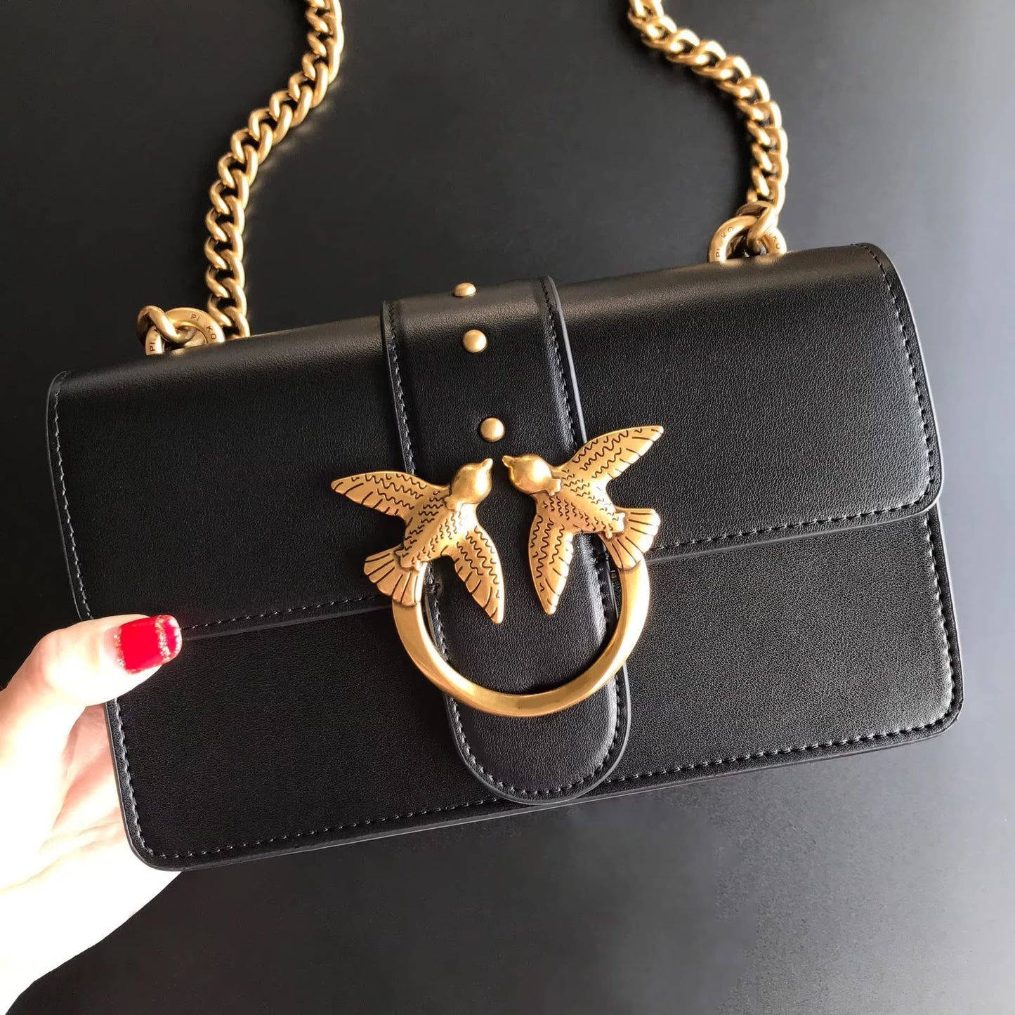 Elegant Crossbody Handbag