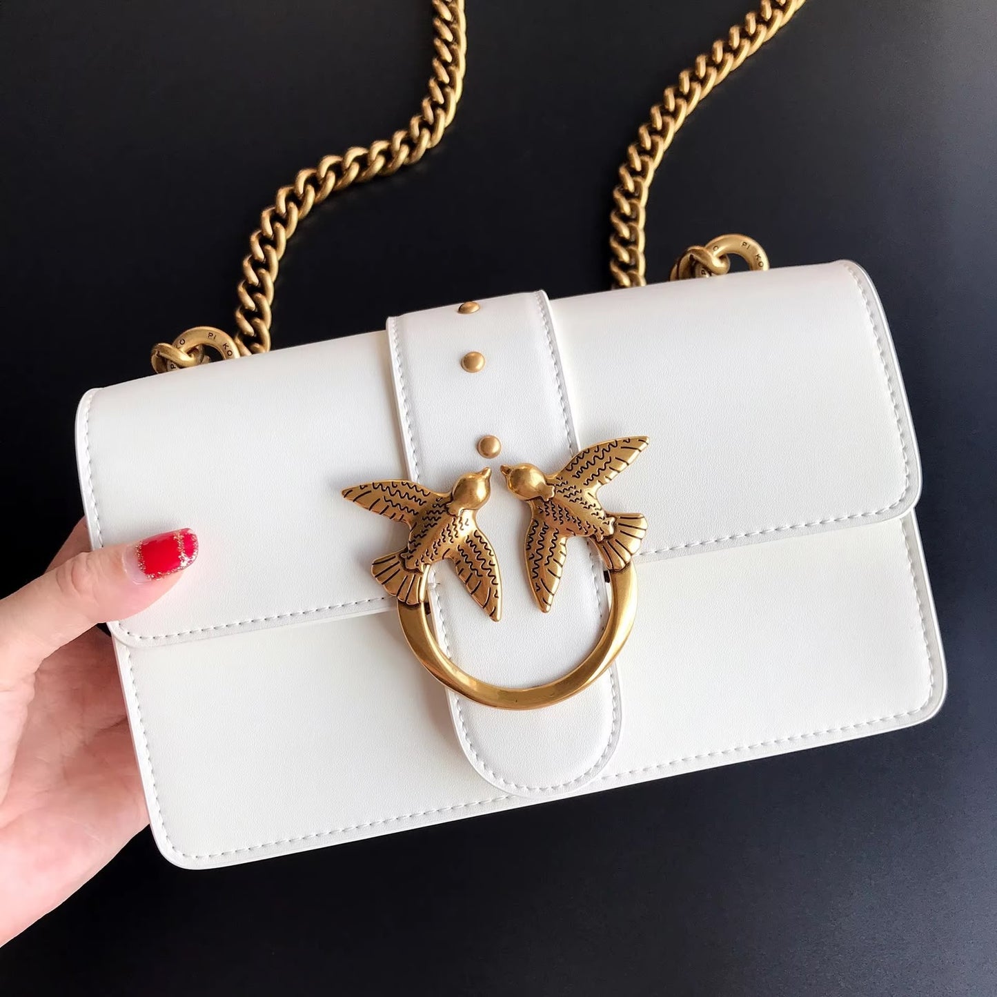 Elegant Crossbody Handbag