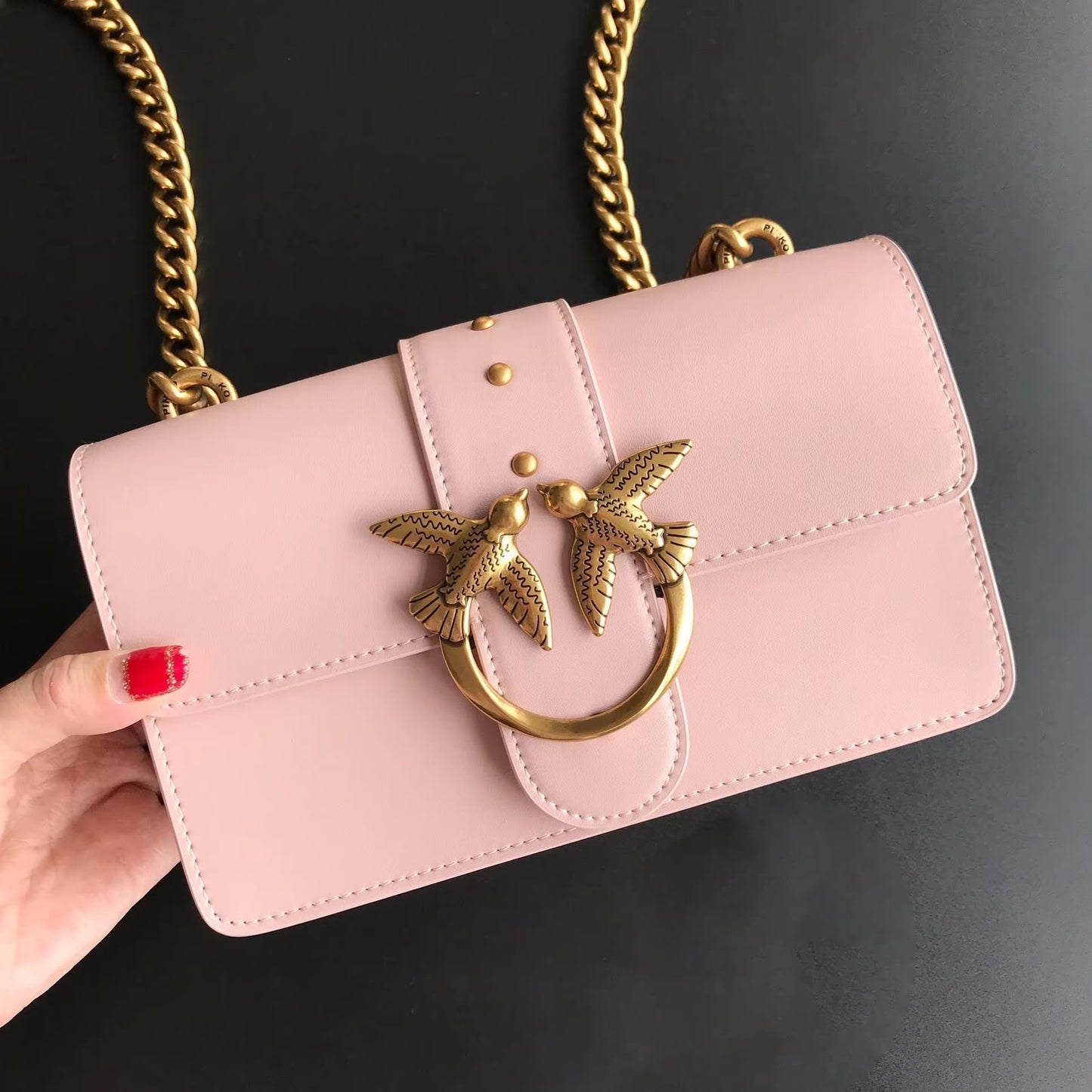 Elegant Crossbody Handbag