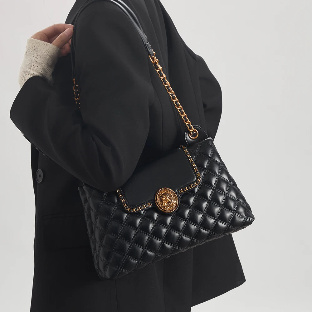 Niras Chain Crossbody Bag