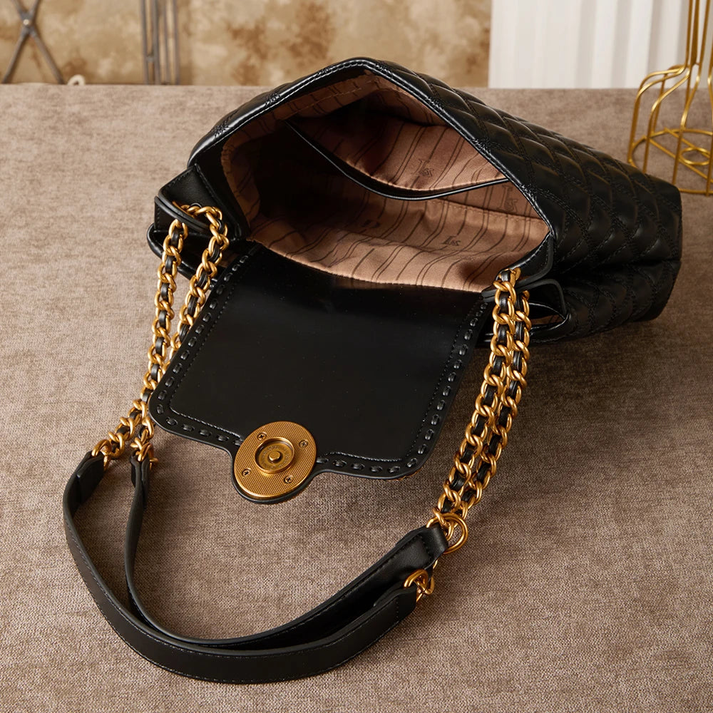 Niras Chain Crossbody Bag