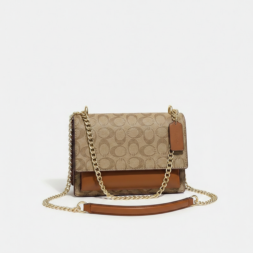 Classic Signature Chain Shoulder Bag
