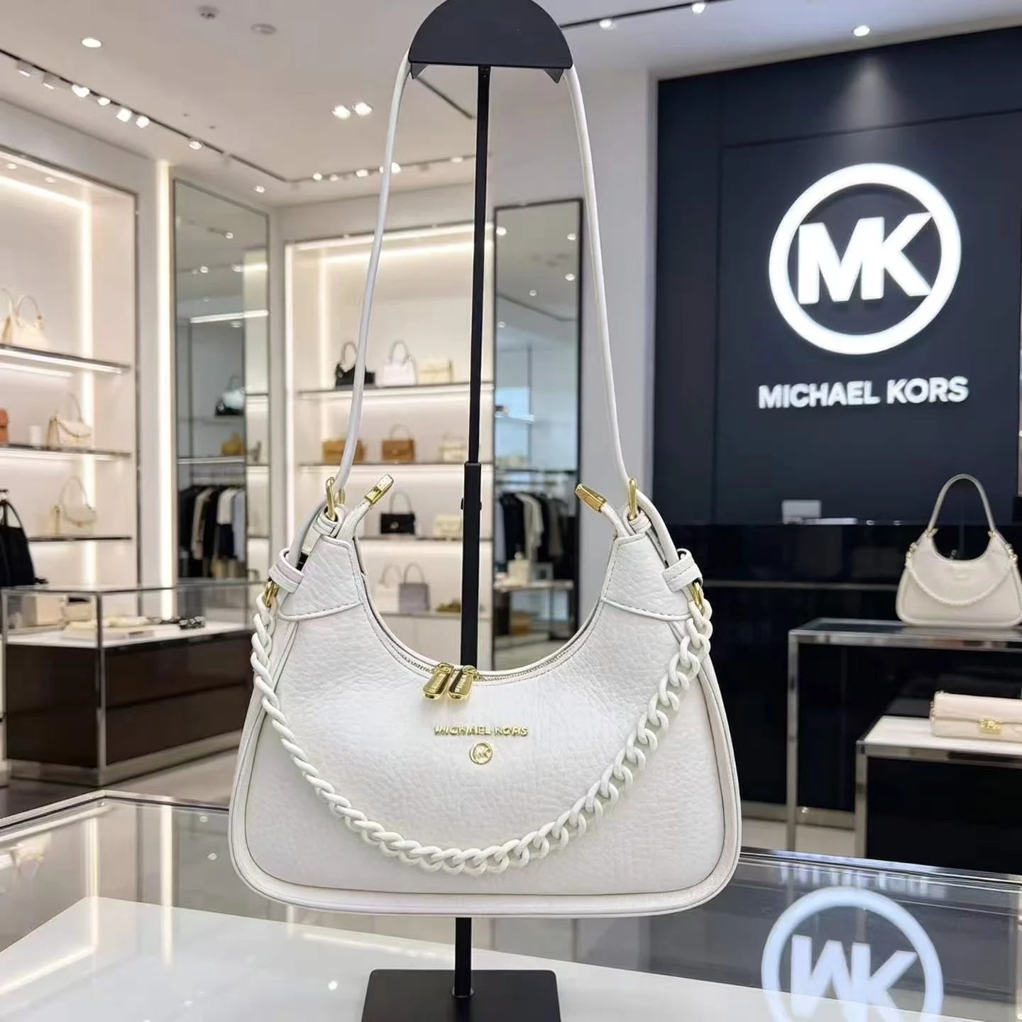 2026  Michael Kors Ladies' Classic Fashion Crossbody Bag MK Alphabet Chain Casual Versatile Outward Commuter Travel Bag